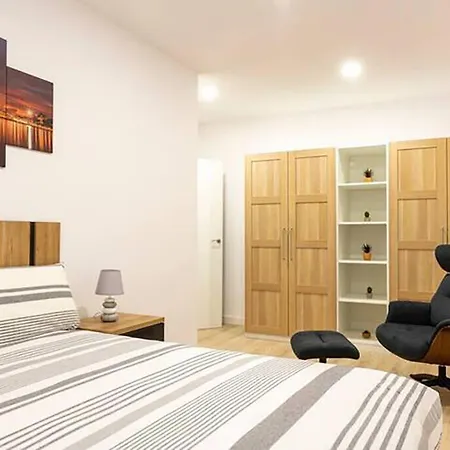 Apartamento Nuevo En El Centro Carlos Iii *