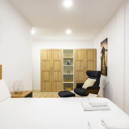 Nuevo En El Centro Carlos Iii Σανταντέρ