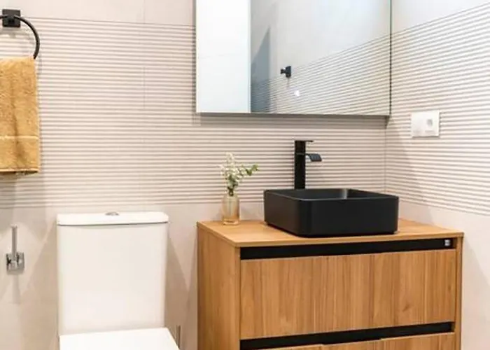 Nuevo En El Centro Carlos Iii * Santander