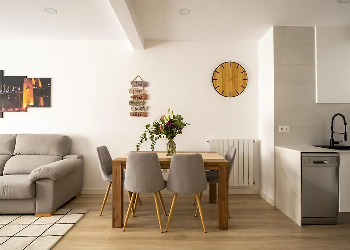 Nuevo En El Centro Carlos Iii * 桑坦德