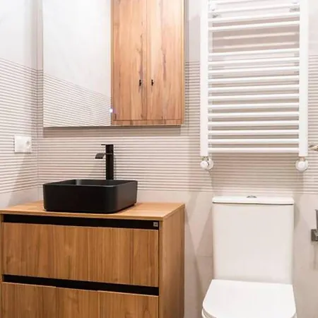 Nuevo En El Centro Carlos Iii